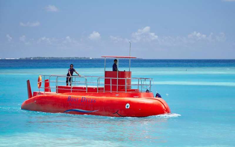 actividades-submarino-maldivas-viajes-luna-de-miel